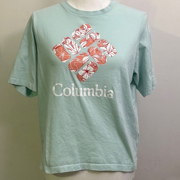 Columbia Sportswear Company Tops - Columbia Sportswear Graphic Logo Tee Floral Print — Women’s Size Medium
